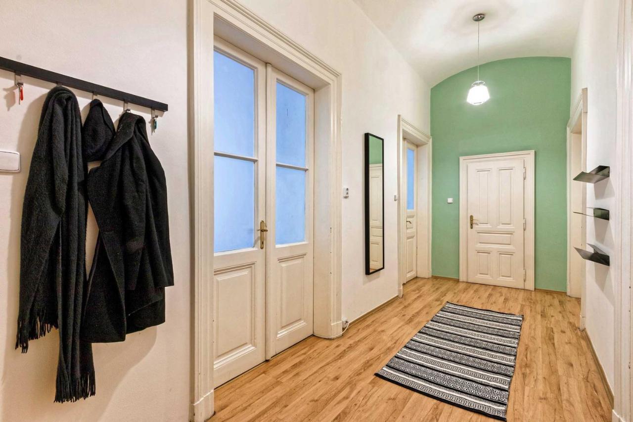 Apartament At I.p.pavlova Praga